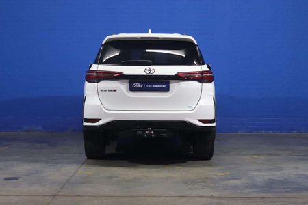 2023-Toyota-Fortuner-24-GD-6-RB-Auto_3