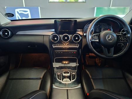 2020-Mercedes-Benz-C-Class-C-180-Auto_10