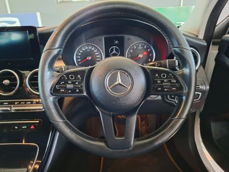 2020-Mercedes-Benz-C-Class-C-180-Auto_11