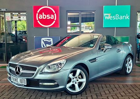 2011-Mercedes-Benz-SLK-200-Kompressor-Auto_2