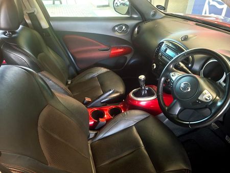 2012-Nissan-Juke-16-Dig-T-Tekna_9