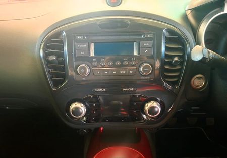 2012-Nissan-Juke-16-Dig-T-Tekna_11