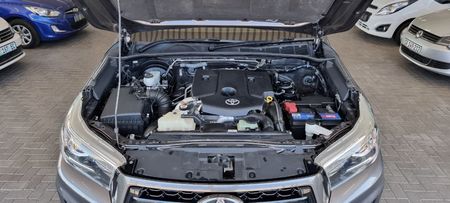 2018-Toyota-Hilux-Dakar_11