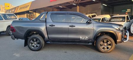 2018-Toyota-Hilux-Dakar_15
