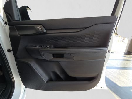 2025-Ford-Ranger-20D-XL-Double-Cab_14