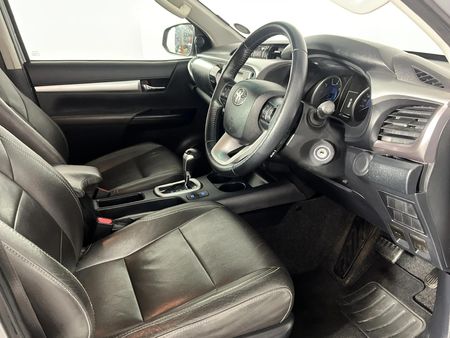 2017-Toyota-Hilux-28-GD-6-Raider-4x4-Double-Cab-Auto_9
