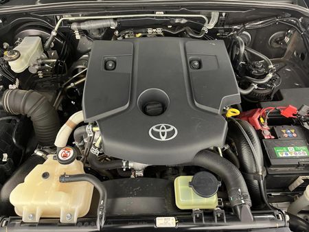 2017-Toyota-Hilux-28-GD-6-Raider-4x4-Double-Cab-Auto_14