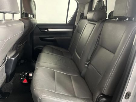 2017-Toyota-Hilux-28-GD-6-Raider-4x4-Double-Cab-Auto_3