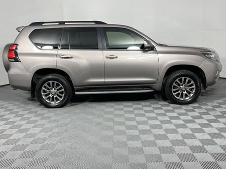 2018-Toyota-Land-Cruiser-Prado-30-D-VX-L-Auto_16