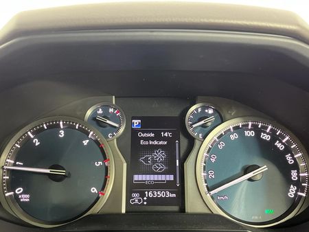 2018-Toyota-Land-Cruiser-Prado-30-D-VX-L-Auto_2
