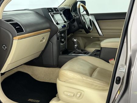 2018-Toyota-Land-Cruiser-Prado-30-D-VX-L-Auto_8