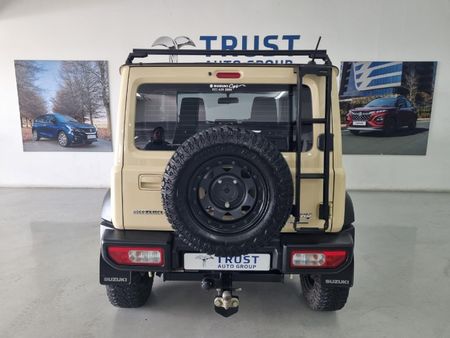 2024-Suzuki-Jimny-15-GLX_10