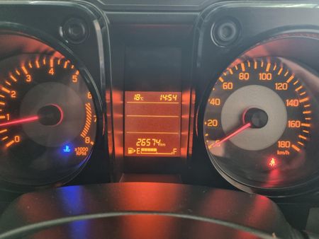 2024-Suzuki-Jimny-15-GLX_4