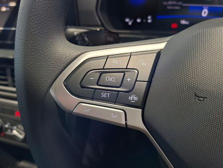 2026-Volkswagen-T-Cross-10-TSI_19