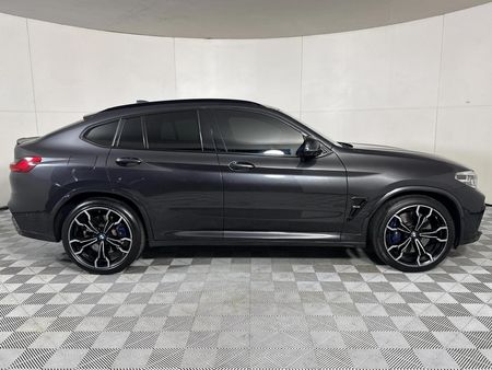 2021-BMW-X4-M-Competition_14