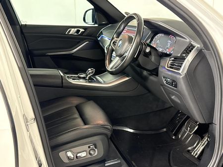 2019-BMW-X5-xDrive30d-M-Sport_9