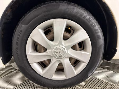 2011-Mazda-3-16-Sport-Original_5