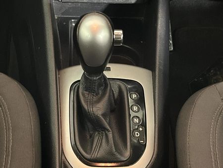 2016-Kia-Rio-14-Sedan-Auto_9