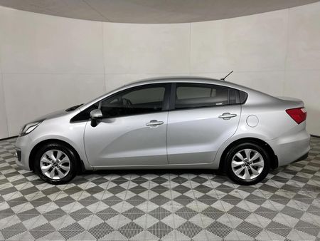 2016-Kia-Rio-14-Sedan-Auto_18