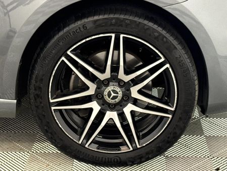 2022-Mercedes-Benz-V-Class-V-250d-Avantgarde-Auto_4