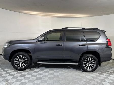 2023-Toyota-Land-Cruiser-Prado-28-GD-VX-L-Auto_16