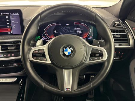 2022-BMW-X4-xDrive20d-M-Sport_11
