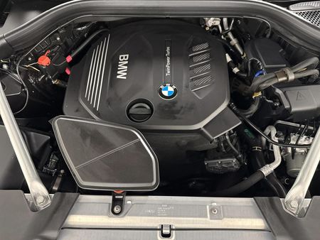 2022-BMW-X4-xDrive20d-M-Sport_12