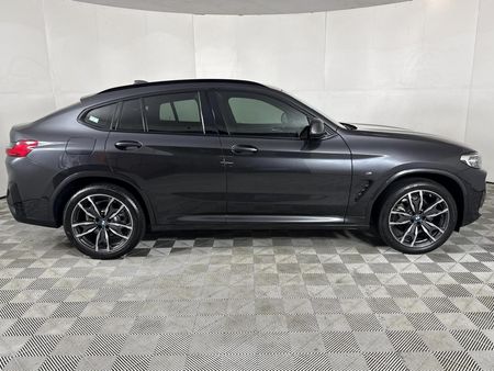 2022-BMW-X4-xDrive20d-M-Sport_16