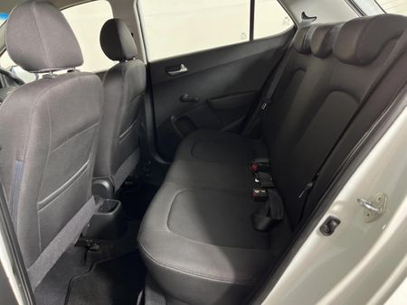 2019-Hyundai-Grand-i10-10-Motion_3