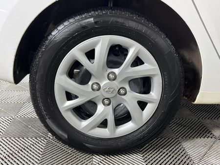2019-Hyundai-Grand-i10-10-Motion_7