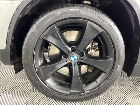 2009-BMW-X6-xDrive50i_4