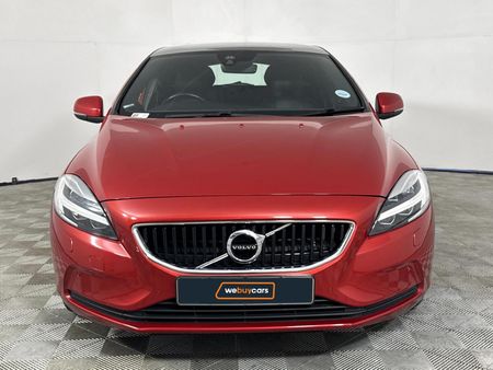 2019-Volvo-V40-T2-R-Design-Auto_13