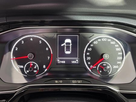 2018-Volkswagen-Polo-10-TSI-Highline-Auto-85kW_2