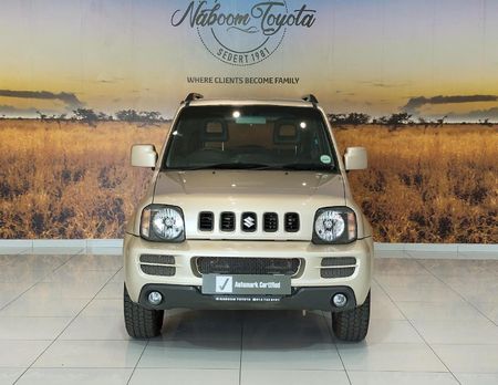 2009-Suzuki-Jimny-13_5