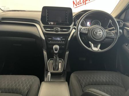 2024-Toyota-Urban-Cruiser-15-XR-Auto_5