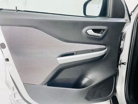 2026-Nissan-Magnite-10-Visia-AMT_7