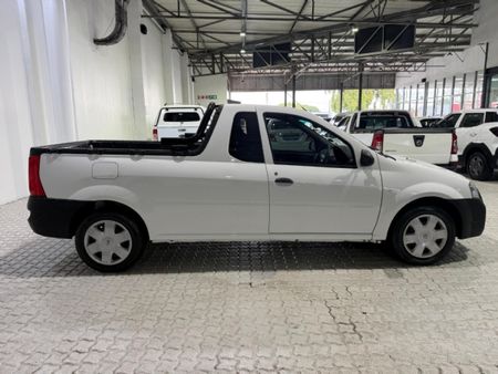 2024-Nissan-NP200-16-AC-Safety-Pack_1