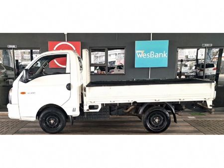 2018-Hyundai-H100-Bakkie-26D-Dropside_2