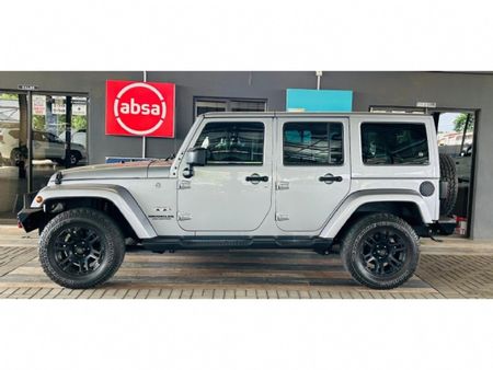 2016-Jeep-Wrangler-Unlimited-Sahara-36-V6-Auto_3