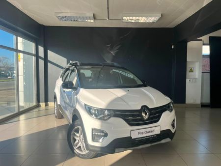 2023-Renault-Triber-10-Intens-Auto_0