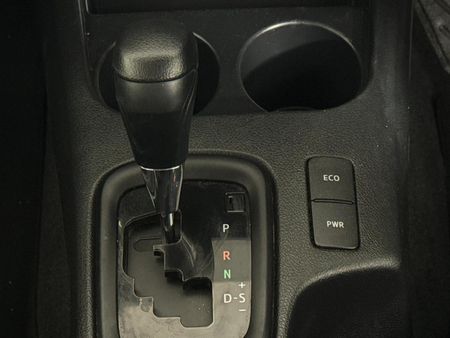 2022-Toyota-Hilux-24-GD-6-Raised-Body-Raider-Auto-Extended-Cab_9