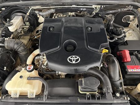 2022-Toyota-Hilux-24-GD-6-Raised-Body-Raider-Auto-Extended-Cab_11