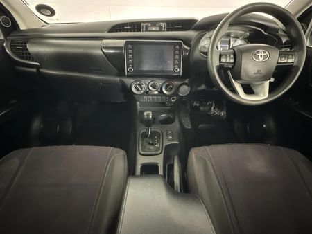 2022-Toyota-Hilux-24-GD-6-Raised-Body-Raider-Auto-Extended-Cab_1