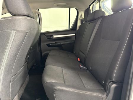 2023-Toyota-Hilux-24-GD-6-Raised-Body-Raider-Auto-Double-Cab_3