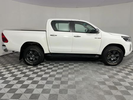 2024-Toyota-Hilux-28-GD-6-Raised-Body-Raider-Auto-Double-Cab_16