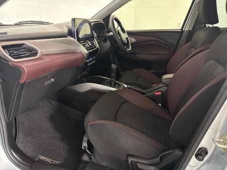 2026-Toyota-Starlet-Cross-15XR_8