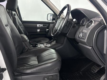2013-Land-Rover-Discovery-4-30-TD-SD-V6-SE_9