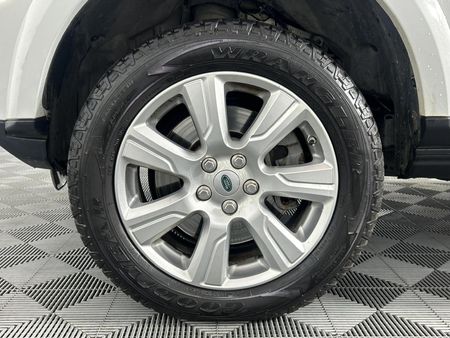 2013-Land-Rover-Discovery-4-30-TD-SD-V6-SE_4