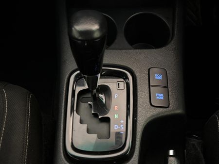 2019-Toyota-Hilux-28-GD-6-Raised-Body-Auto-Raider-Double-Cab_9
