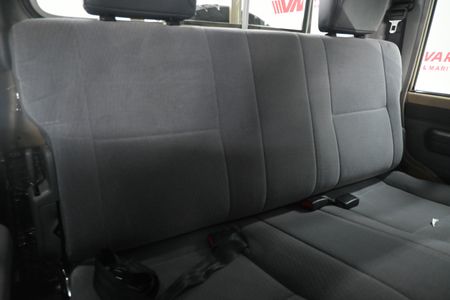 2024-Toyota-Land-Cruiser-79-28-GD-6-Auto-Double-Cab_10
